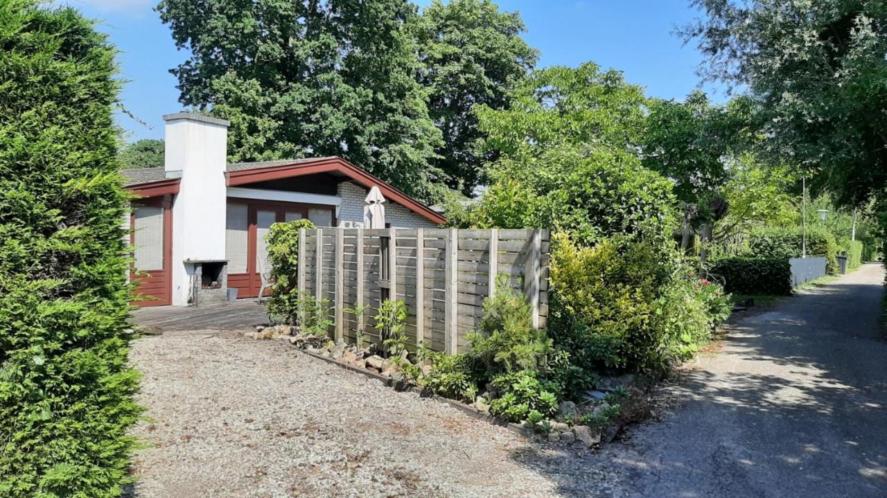 Bungalow De Pluumpot Scherpenisse Exterior photo